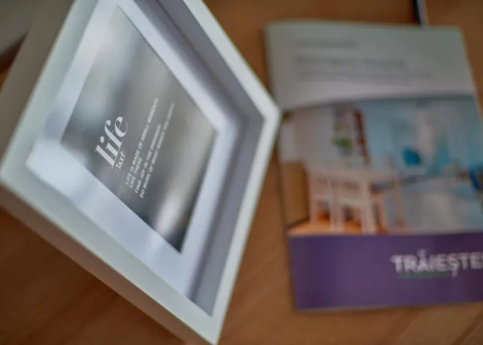 Velvet * Κλουζ-Ναπόκα